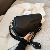 2023 New Women 's Bag Casual Saddle Bag