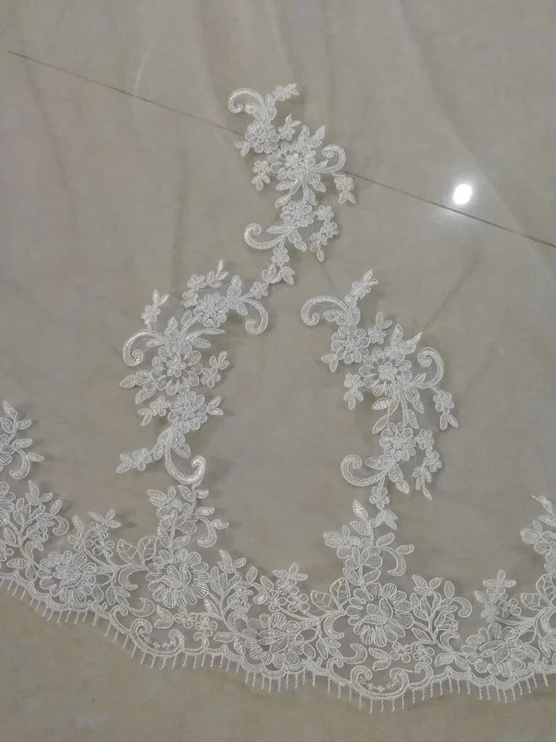 Elegant Wedding Accessories Appliques Tulle Long Cathedral Wedding