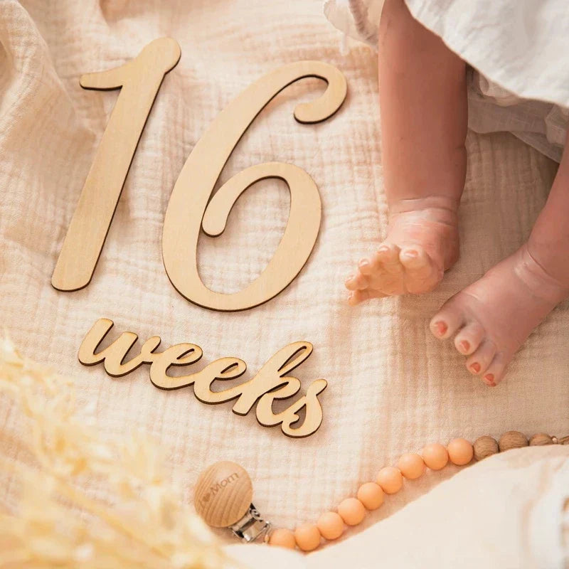 20pcs Baby Milestone Cards - Wooden Photo Accessories